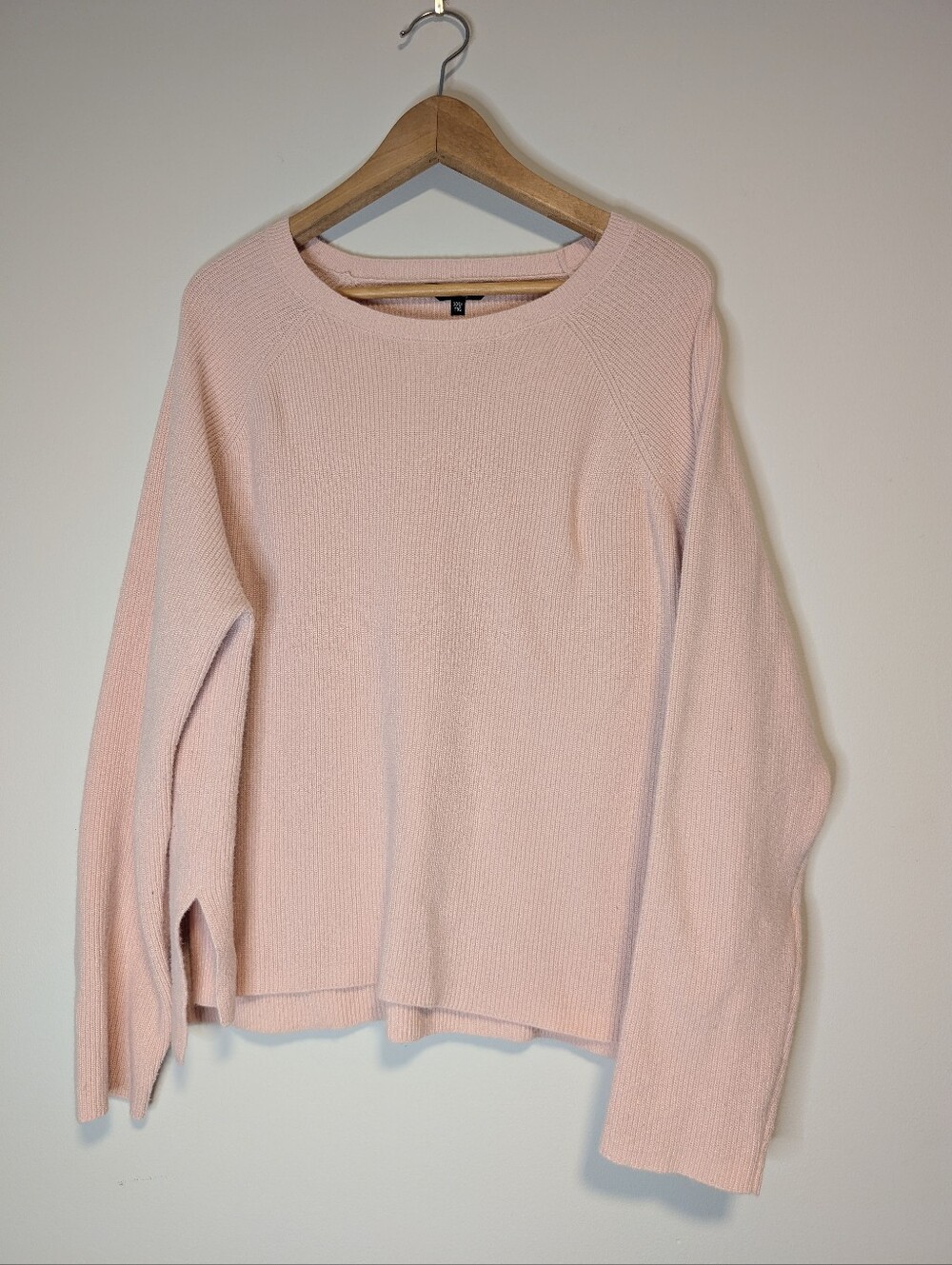 💰 2/$12 George Pale Pink Crewneck Knit Sweater